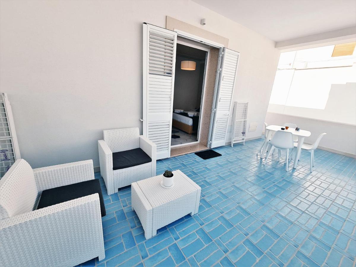 Kalinifta Rooms Apartment Torre Lapillo Exterior foto