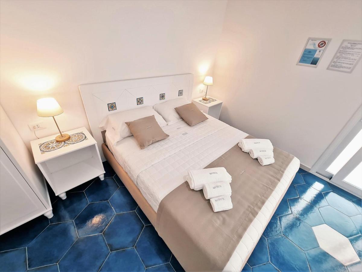 Kalinifta Rooms Apartment Torre Lapillo Exterior foto